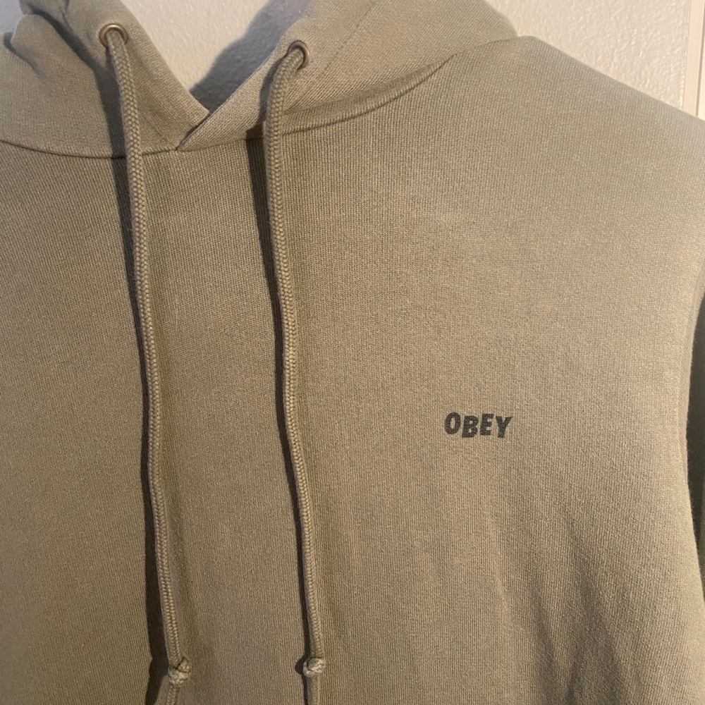 green obey sweatshirt small